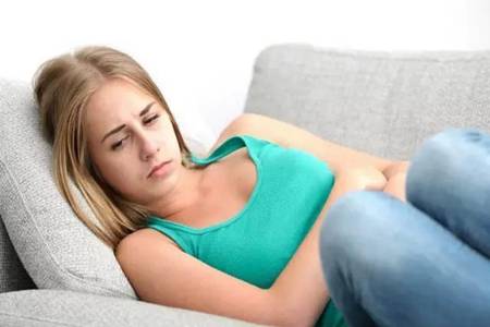 口臭的原因和治疗方法