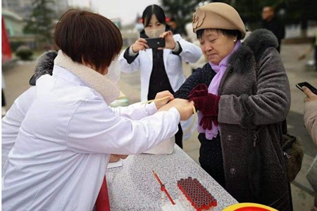 1577343840196883.jpg 艾滋病