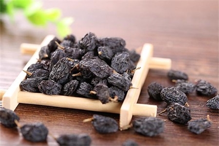 1576745373783109.jpg 黑枸杞泡水喝的禁忌