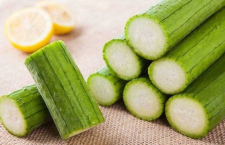 1534840766178234.jpg 夏天经常吃丝瓜防暑降燥?其实它还有这项女性保健功效