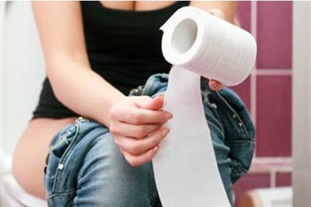 1535103332586219.jpg 女性小便后千万别忘了这件事,否则妇科疾病找上你