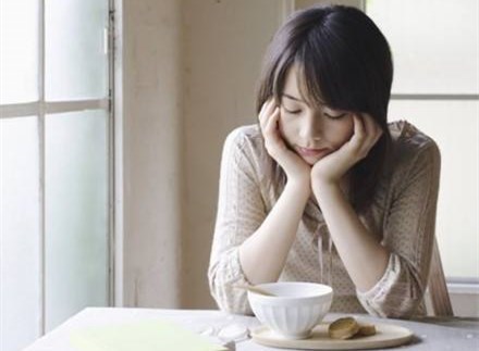 1535447458603545.jpg 吃饭这件事很重要,习惯不好可能会让你平时出现这种尴尬问题