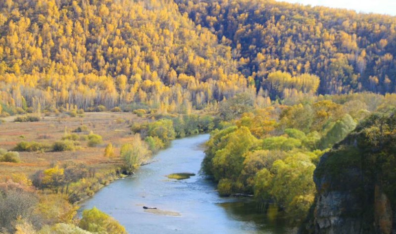 家在大连,想去草原玩几天,比较近的有哪里