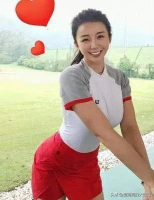 NBA最美女主播张曼源